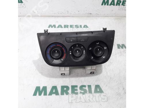 Used Climate control FIAT DOBLO Cargo (263_) 1.6 D Multijet (263WXD1B, 263WXR1B, 263WXX1B, 263ZXD1B,... (105 hp) 31441161