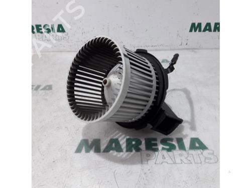 Used Heater blower motor FIAT PANDA (169_) 1.2 (169.AXB11, 169.AXB1A) (60 hp) 31505642