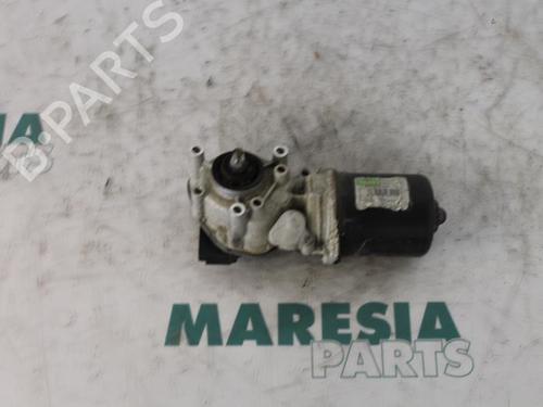 Used Front wiper motor RENAULT GRAND SCÉNIC II (JM0/1_) 1.5 dCi (JM02, JM13) (101 hp) 31446181