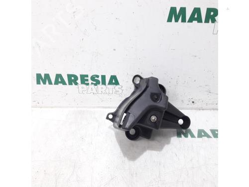 Used Rear bumper reinforcement Rear bumper reinforcement PEUGEOT 3008 I MPV (0U_) 1.6 VTi (120 hp) 31473161 31473161