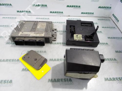 Used Engine control unit (ECU) RENAULT LAGUNA II Grandtour (KG0/1_) 1.8 16V (KG0B, KG0M) (120 hp) 31500799