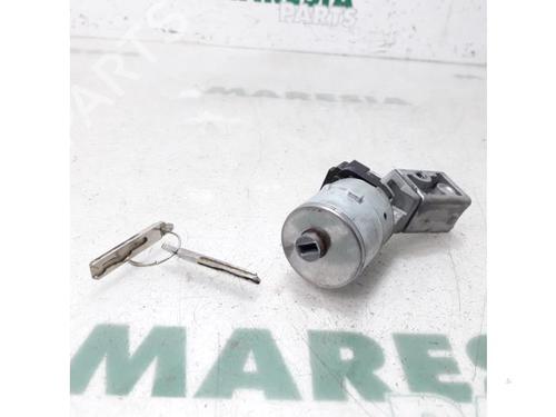 Used Ignition barrel PEUGEOT 308 I (4A_, 4C_) 1.6 16V (150 hp) 31428028