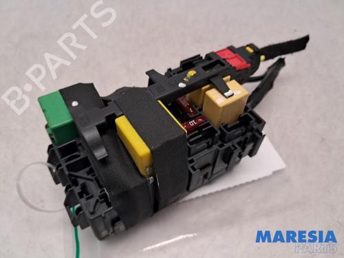 Used Fuse box PEUGEOT 208 I (CA_, CC_) 1.2 VTI 82 (82 hp) 31388293