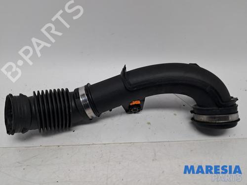 Used Pipe Pipe RENAULT CAPTUR II (HF_) TCe 160 (HFN1) (158 hp) 39932860 39932860