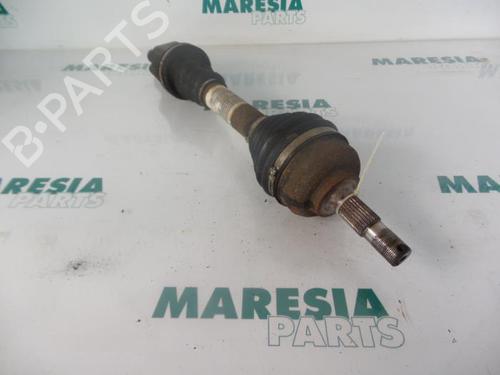 Left front driveshaft CITROËN C5 II Break (RE_) 2.2 HDi (RE4HXE) | BP31529680M38 - Image 4