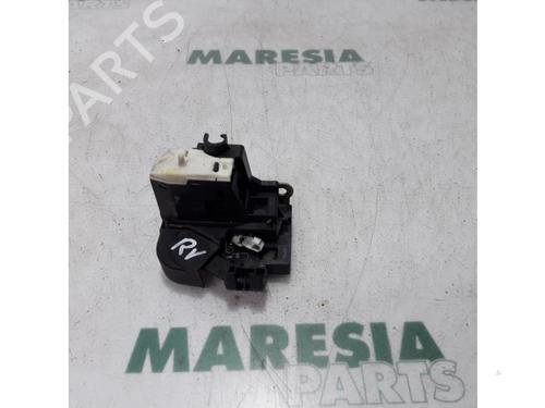 Used Electronic module RENAULT CLIO II (BB_, CB_) 1.4 16V (B/CB0P, BB13) (98 hp) 31450874