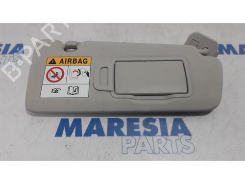 right-sun-visor-renault-megane-iv-grandtour-k9amn_-2016-31434592 main image