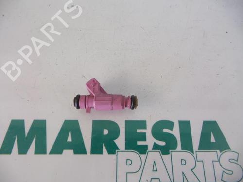 Used Injector FIAT BRAVO II (198_) 1.4 (198AXA1B) (90 hp) 31470987