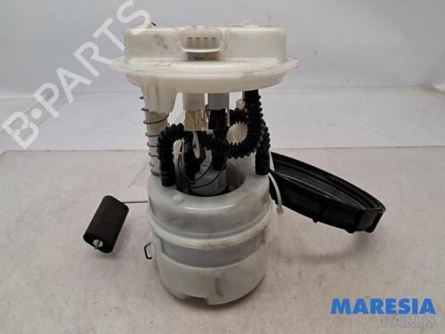 Used Fuel pump RENAULT CAPTUR I (J5_, H5_) 0.9 TCe 90 (90 hp) 31535806