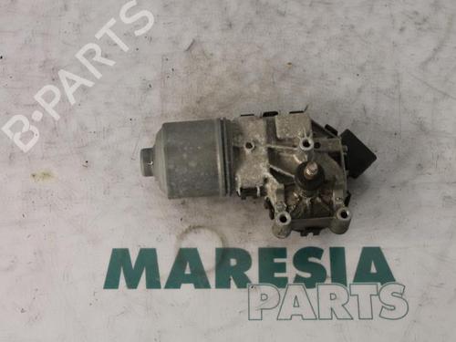 Used Front wiper motor RENAULT CLIO II (BB_, CB_) 1.6 16V (BB01, BB0H, BB0T, BB14, BB1D, BB1R, BB2KL, BB3G... (107 hp) 31481967