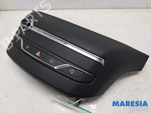 Switch PEUGEOT 308 II (LB_, LP_, LW_, LH_, L3_) 1.2 THP 130 | BP31451663I30