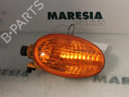 Used Right front indicator FIAT MULTIPLA (186_) 1.6 100 16V (186AXA1A) (103 hp) 31399097
