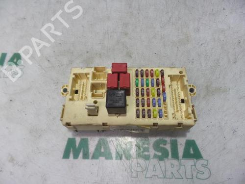 Used Fuse box PEUGEOT BOXER Van 2.2 HDi 120 (120 hp) 31488143
