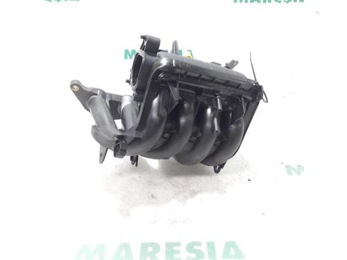 Used Injection rail CITROËN C3 I (FC_, FN_) 1.4 i (73 hp) 31411596