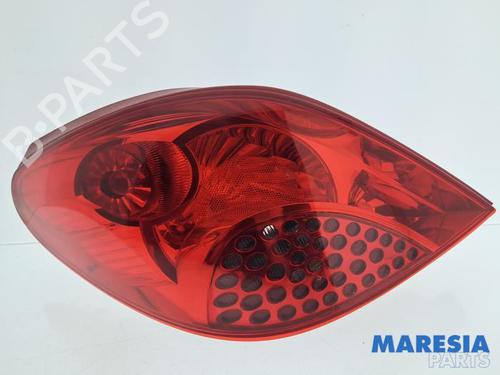 Used Left taillight Left taillight 37034361 37034361