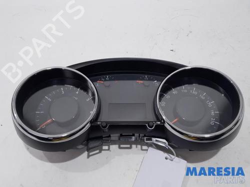 Used Instrument cluster PEUGEOT 3008 I MPV (0U_) 1.6 THP (156 hp) 31526550