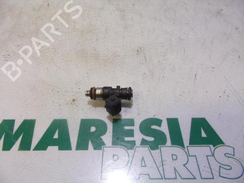 Used Injector FIAT 500 (312_) 0.9 (312AXG1A, 312.AXG11) (86 hp) 31439955