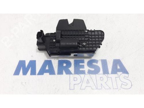 electronic-module-peugeot-3008-i-mpv-0u_-2009-2010-2011-2012-2013-2014-2015-2016-2017-31385808 main image