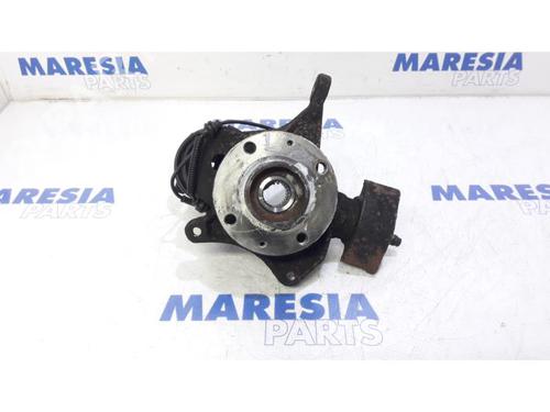 Used Left front steering knuckle CITROËN C5 II (RC_) 2.0 16V (RCRFJB, RCRFJC) (140 hp) 31419252