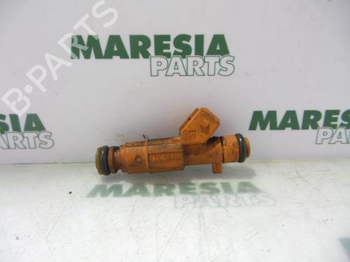 Used Injector ALFA ROMEO 156 (932_) 2.0 16V T.SPARK (932A2) (155 hp) 31509239