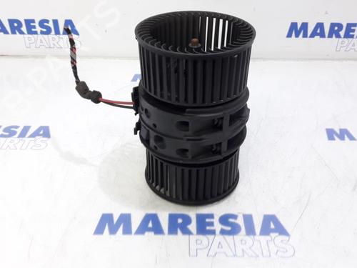 Used Heater blower motor Heater blower motor RENAULT MEGANE III Grandtour (KZ0/1) 1.5 dCi (KZ0C, KZ1A) (90 hp) 31496647 31496647
