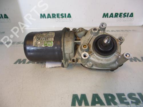 Used Front wiper motor RENAULT SCÉNIC II (JM0/1_) 1.9 dCi (JM0G, JM12, JM1G, JM2C) (120 hp) 31520286