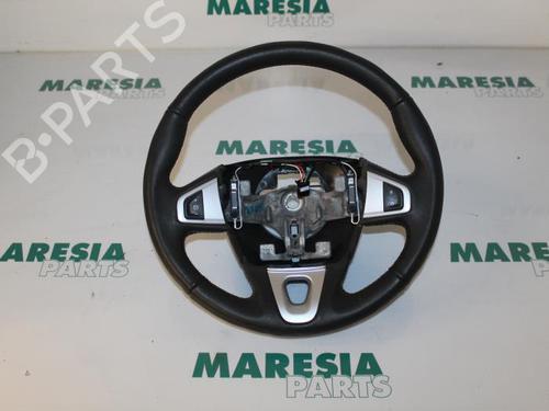 Used Steering wheel RENAULT MEGANE III Grandtour (KZ0/1) 1.5 dCi (KZ09, KZ0D, KZ1G, KZ29, KZ14, KZ1W, KZ10, KZ1F,... (110 hp) 31519410