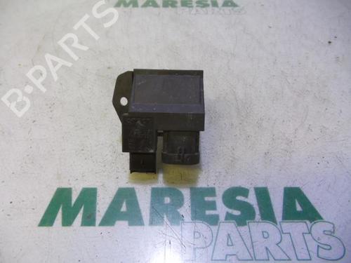 Used Electronic sensor PEUGEOT 208 I (CA_, CC_) 1.6 GTi (200 hp) 31494385