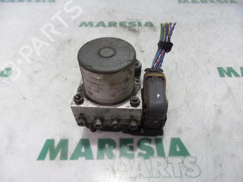 Used ABS pump CITROËN JUMPY II Van 1.6 HDi 90 16V (90 hp) 31426622