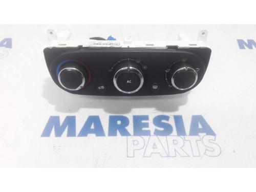 Used Climate control RENAULT CLIO IV (BH_) 0.9 TCe 90 (BHNF, BHMA, BHMH, BHJK, BHJR) (90 hp) 31526845