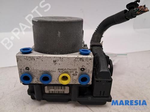 Used ABS pump PEUGEOT 107 (PM_, PN_) 1.0 (68 hp) 31454801