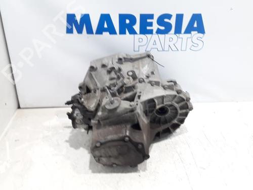 Gearbox PEUGEOT 3008 I MPV (0U_) 1.6 HDi | BP31504633M3