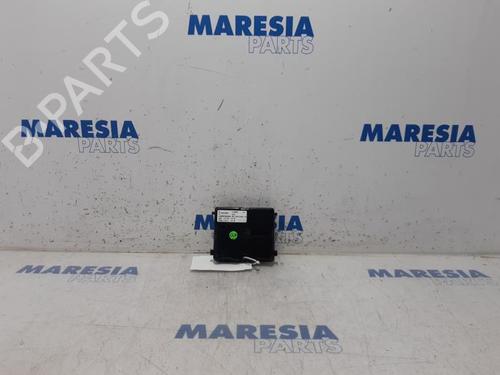 Módulo eletrónico RENAULT MEGANE IV Hatchback (B9A/M/N_) 1.2 TCe 130 (B9MR) (130 hp) 31531088