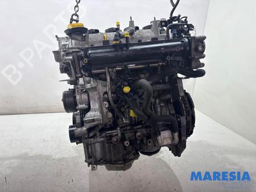 Motor Motor RENAULT CLIO IV Grandtour (KH_) 1.2 TCe 120 (KHAU) (118 hp) 39726005 39726005