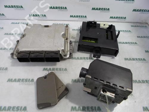 Used Engine control unit (ECU) RENAULT LAGUNA II Grandtour (KG0/1_) 1.9 dCi (KG0E, KG0R) (100 hp) 31466818