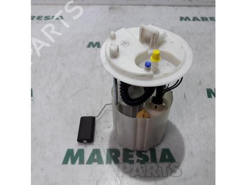 Used Fuel pump FIAT GRANDE PUNTO (199_) 1.4 (199AXB11, 199AXB1A, 199BXB1A, 199AXL1A) (77 hp) 31533749