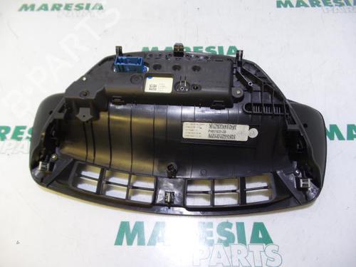 Instrument cluster CITROËN C4 I (LC_) 1.6 HDi | BP31439032C47
