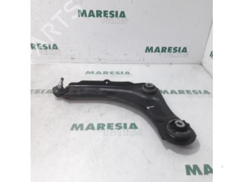 Used Left front suspension arm RENAULT MEGANE III Grandtour (KZ0/1) 1.5 dCi (KZ09, KZ0D, KZ1G, KZ29, KZ14, KZ1W, KZ10, KZ1F,... (110 hp) 31409604