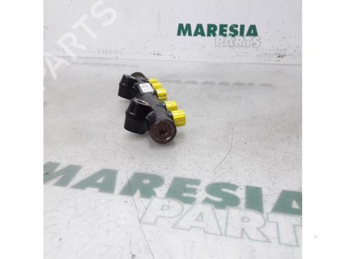 Injection rail PEUGEOT PARTNER Box Body/MPV 1.6 HDi / BlueHDi 75 | BP31484714M98 