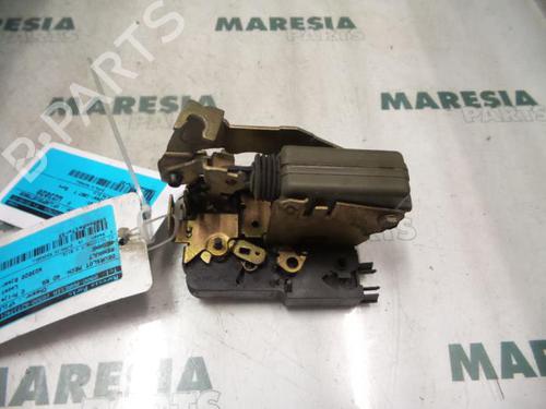 Used Electronic module RENAULT MEGANE I Classic (LA0/1_) 1.6 e (LA0F, LA0S) (90 hp) 31513417