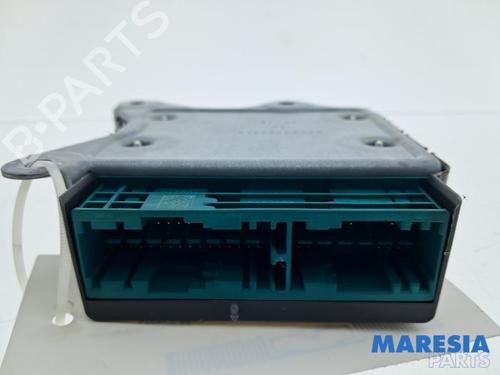 Used ECU airbags ECU airbags FIAT 500 C (312_) 0.9 (312AG1A) (86 hp) 33832603 33832603