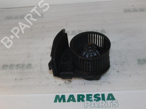 heater-blower-motor-renault-clio-ii-bb_-cb_-1998-1999-2000-2001-2002-2003-2004-2005-2006-2007-2008-2009-2010-2011-2012-2013-2014-2015-2016-31468035 main image