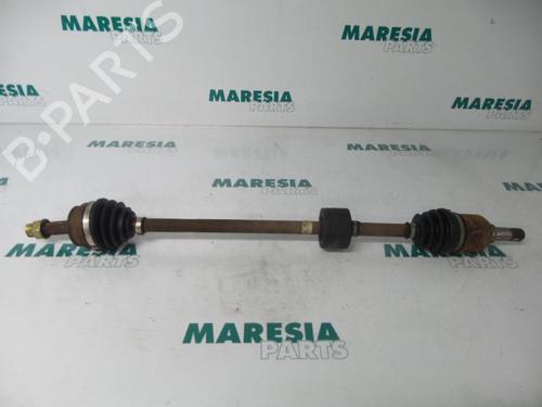 Used Right front driveshaft FIAT PUNTO (176_) 55 1.1 (54 hp) 31428751