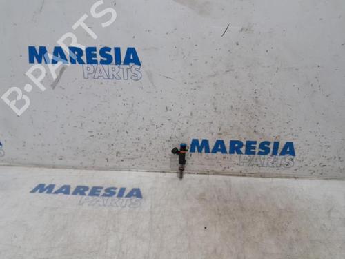 Used Injector RENAULT CLIO IV (BH_) 0.9 TCe 90 (BHNF, BHMA, BHMH, BHJK, BHJR) (90 hp) 31405300