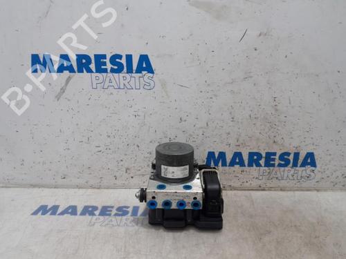 Used ABS pump OPEL VIVARO C Van (K0) 2.0 (122 hp) 31384939