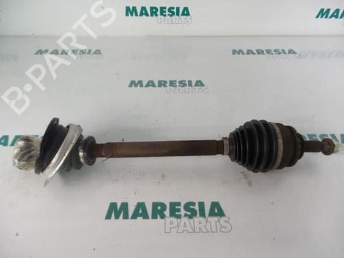 left-front-driveshaft-renault-scenic-i-mpv-ja01_-fa0_-1999-2000-2001-2002-2003-2004-2005-2006-2007-2008-2009-2010-31477853 main image