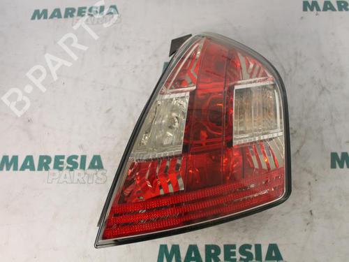 Used Right taillight FIAT STILO (192_) 1.4 16V (192AXH1B, 192BXH1B) (95 hp) 31440768