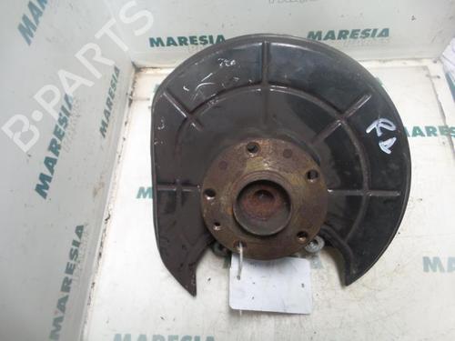 Used Right rear steering knuckle LANCIA THESIS (841_) 2.4 (841AXB1B00) (170 hp) 31504459