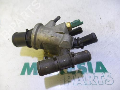 Used Thermostat housing FIAT DOBLO Box Body/MPV (223_) 1.9 JTD (105 hp) 31522422