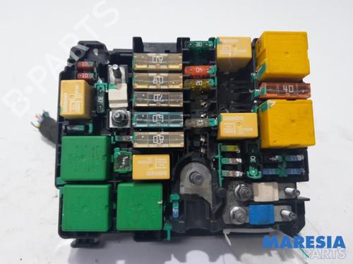 fuse-box-peugeot-208-i-ca_-cc_-2012-2013-2014-2015-2016-2017-2018-2019-2020-2021-31396820 main image